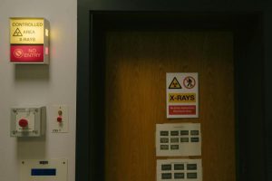 X-RAY SCREENING DALAM SISTEM KEAMANAN MODERN