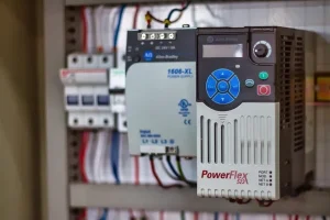 FUNGSI VARIABLE SPEED DRIVE (VSD) SEBAGAI PENGATUR EFISIENSI DAYA